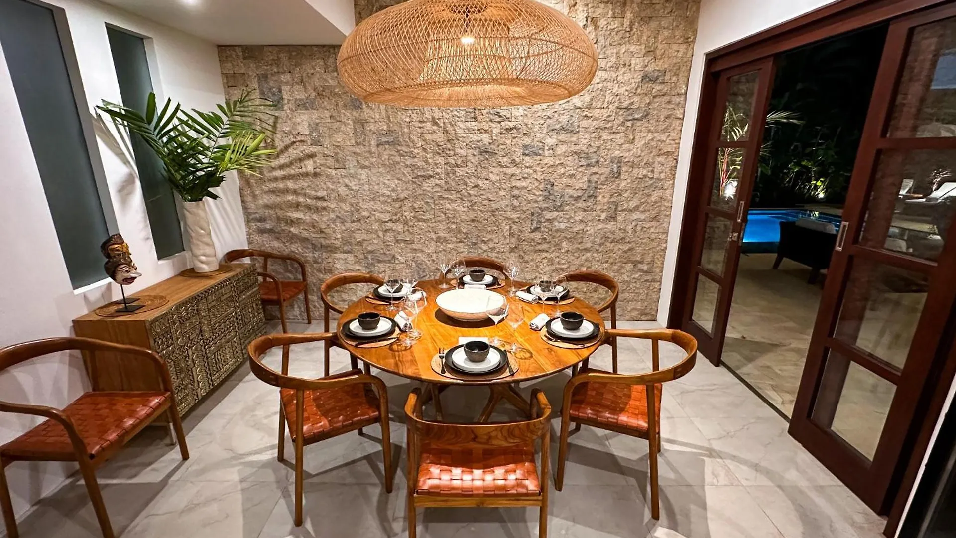 Noco Luxury Villa Seminyak 0*,  Indonesia