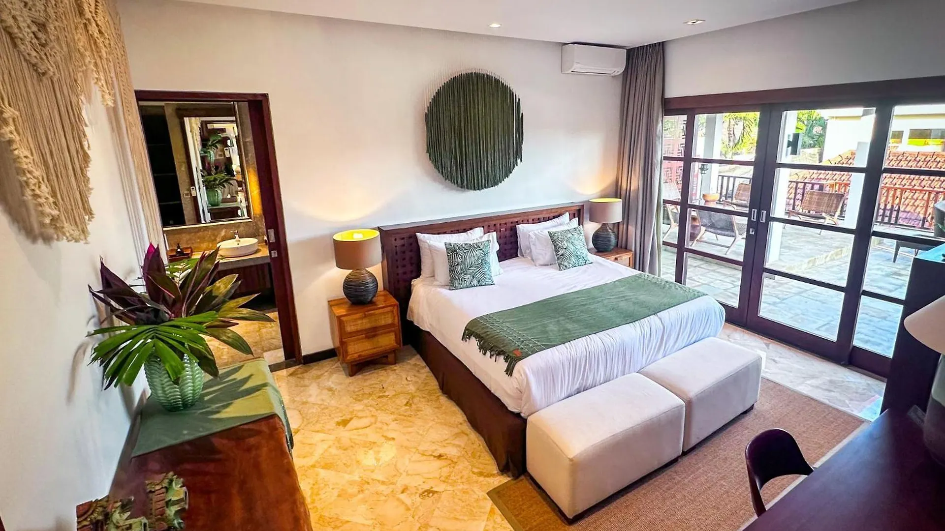 Noco Luxury Villa Seminyak