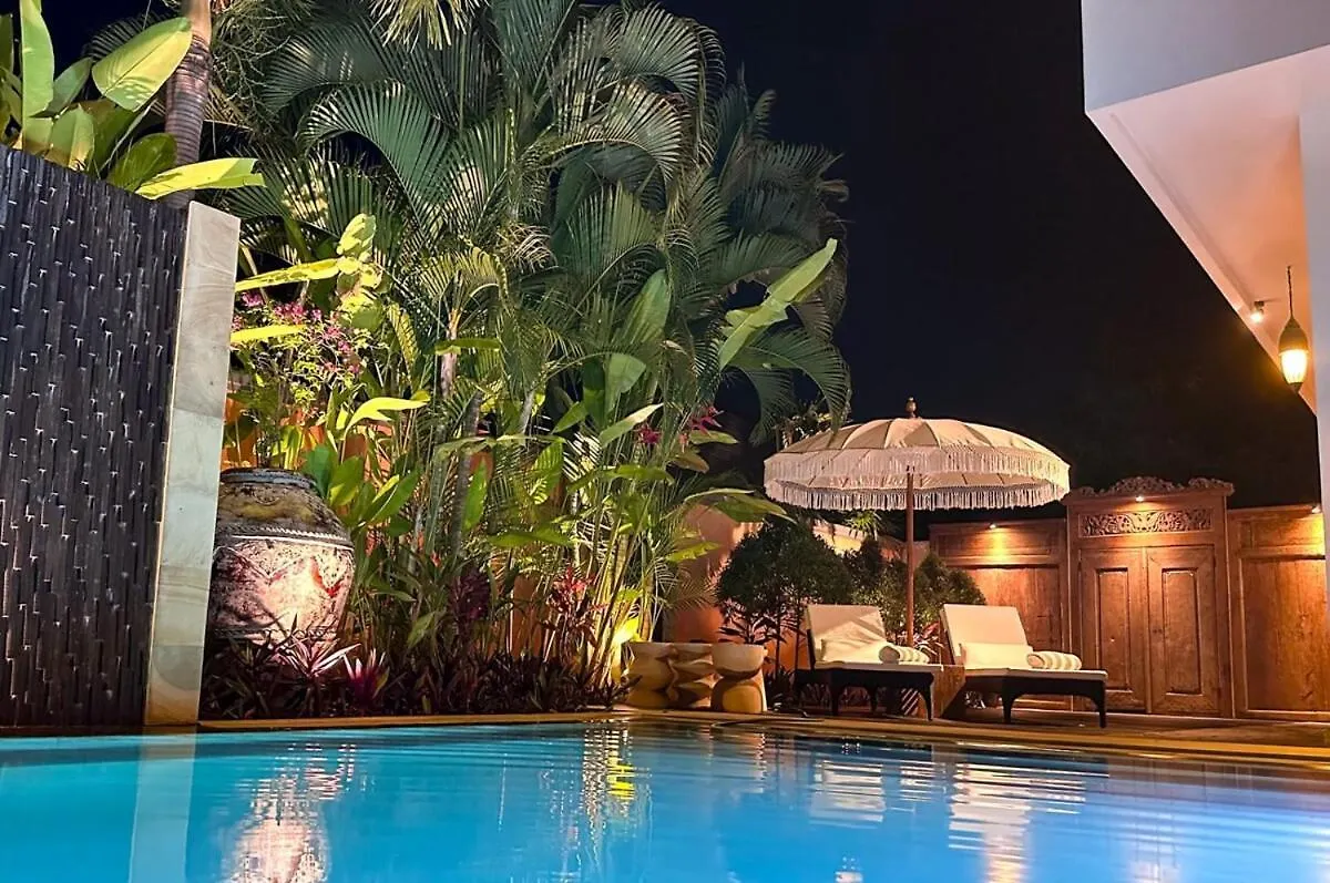 Noco Luxury Villa Seminyak
